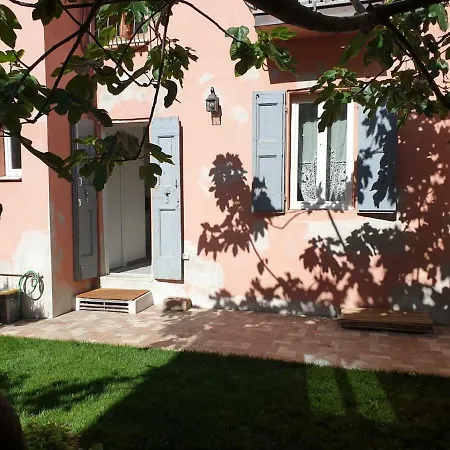 Ancient Garden House Apartment Bologna