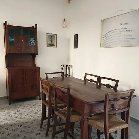 Апартаменты Ancient Garden House *